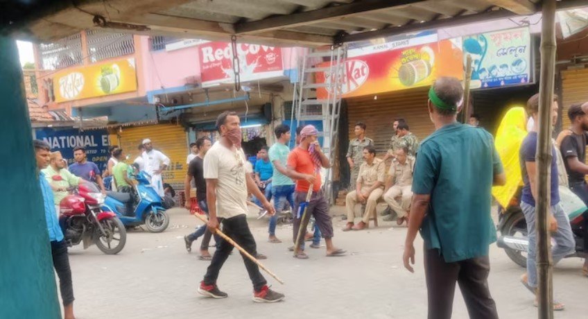 Bengal Panchayat Chunav के लिए नामांकन दाखिल करने के दौरान Bengal के भांगर में हिंसक झड़प