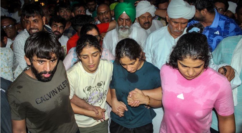 फिर से उत्पीड़न का स्पष्ट मामला: Supreme Court judge ने पहलवानों के मामले को लेकर Delhi Police की आलोचना की