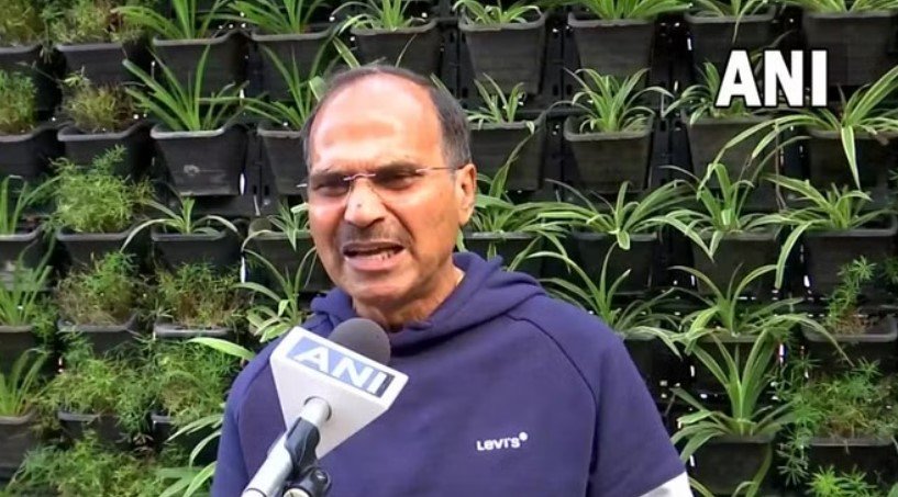 अधीर रंजन बोले- गांधी शांति पुरस्कार विजेता की चयन समिति में होने के बावजूद अंधेरे में रखा