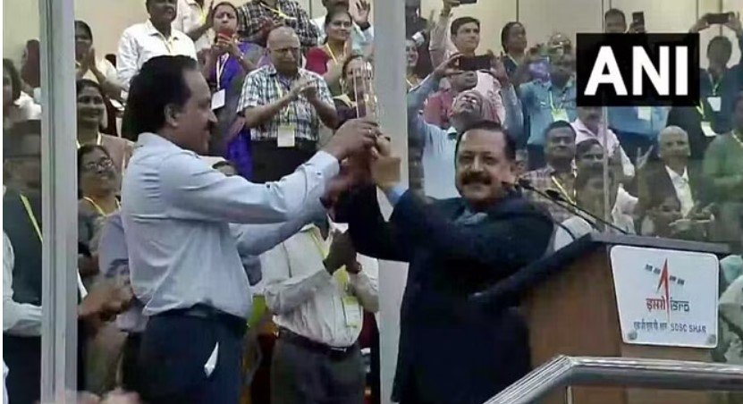 सफलतापूर्वक कक्षा में पहुंचा चंद्रयान-3, 23 अगस्त को इस समय चंद्रमा पर कर सकता है लैंडिंग