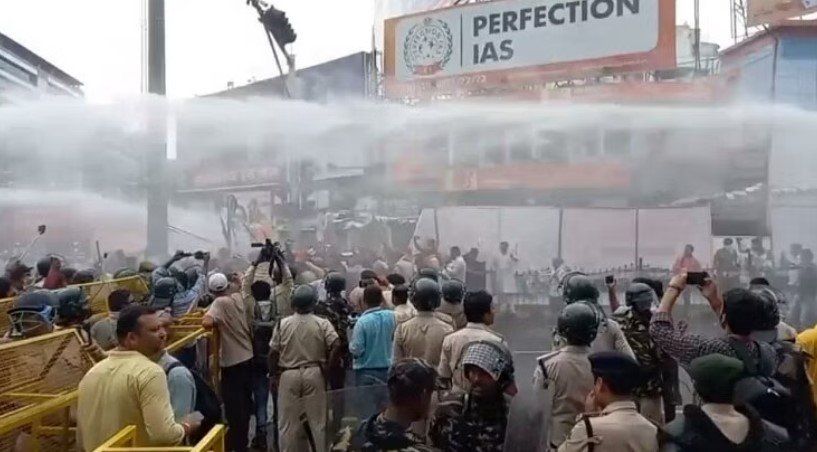 Bihar : नीतीश सरकार के खिलाफ BJP का हल्लाबोल, पुलिस ने दौड़ा-दौड़ाकर पीटा