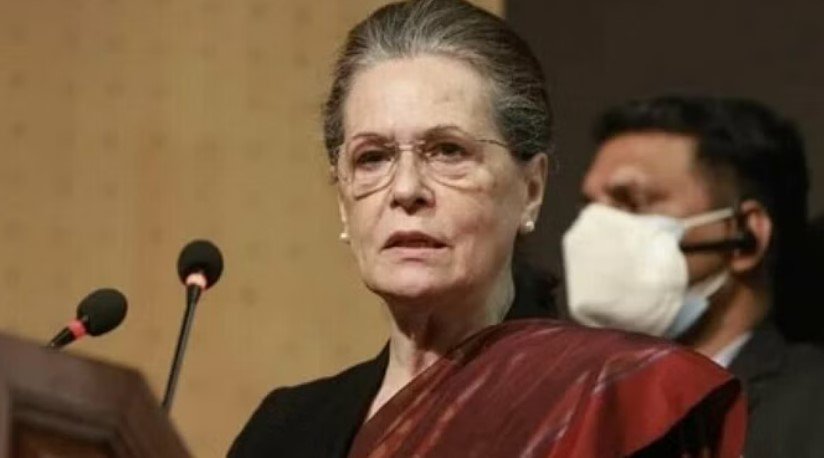 अधीर रंजन चौधरी के लोकसभा से निलंबन पर कांग्रेस सख्त, सोनिया गांधी ने बुलाई सांसदों की बैठक