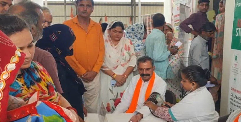 BJP देशभर में मना रही सेवा पखवाड़ा, किया जा रहा निशुल्क हेल्थ चेकअप और इलाज