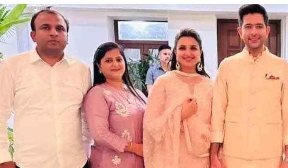 परिणीति के हाथों में लगीं पिया के नाम की मेहंदी, पहली तस्वीर आई सामने