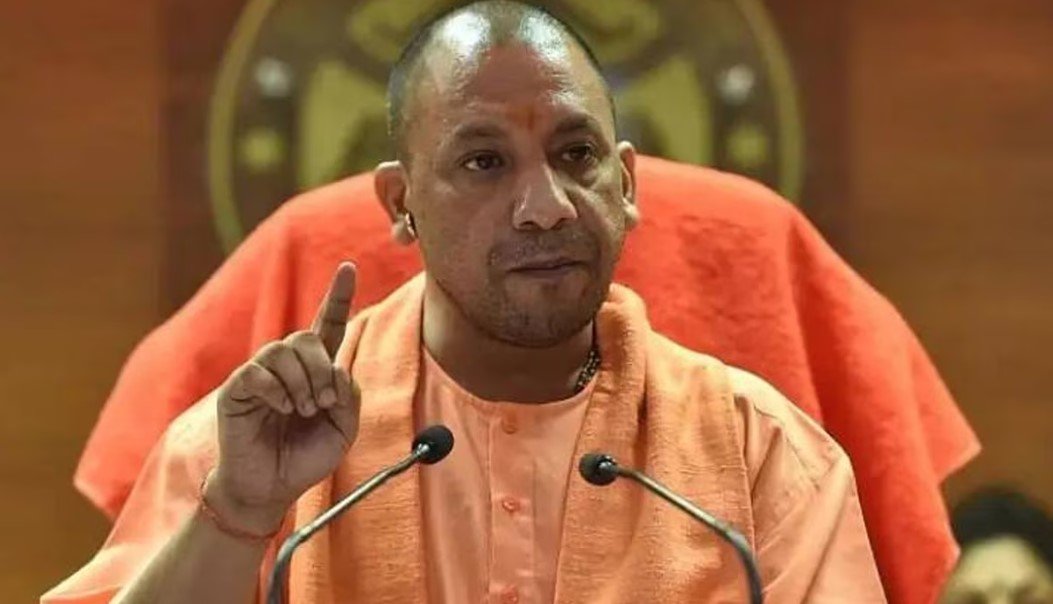 Ambedkar Nagar, 'यमराज' आपका इंतजार कर रहे हैं, छात्रा की मौत पर सीएम योगी की शोहदों को दो टूक