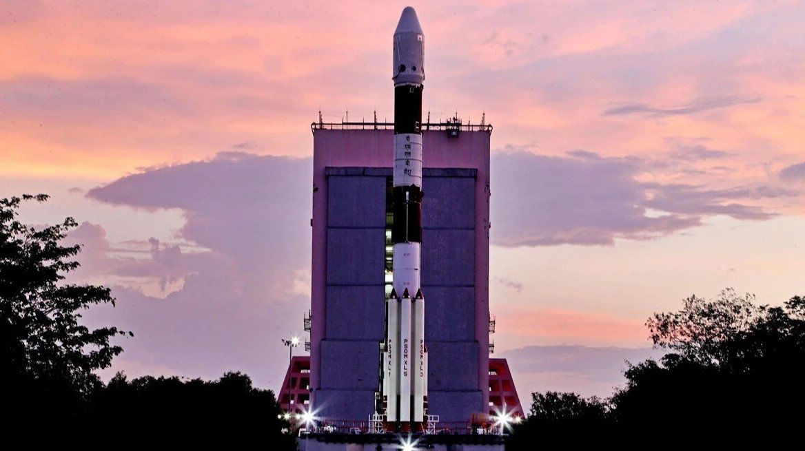 Aditya L1 ISRO ने PSLV को सौर मिशन के प्रक्षेपण के लिए तैयार किया