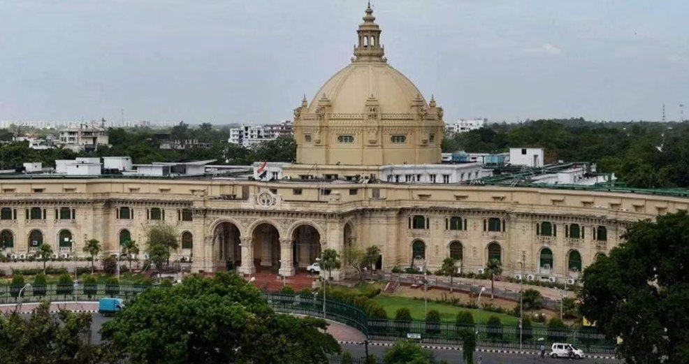 Women's Reservation Bill: महिला आरक्षण बिल के बाद UP की सियासत में होगा बदलाव, जानिए कितने सीटों पर होगा असर