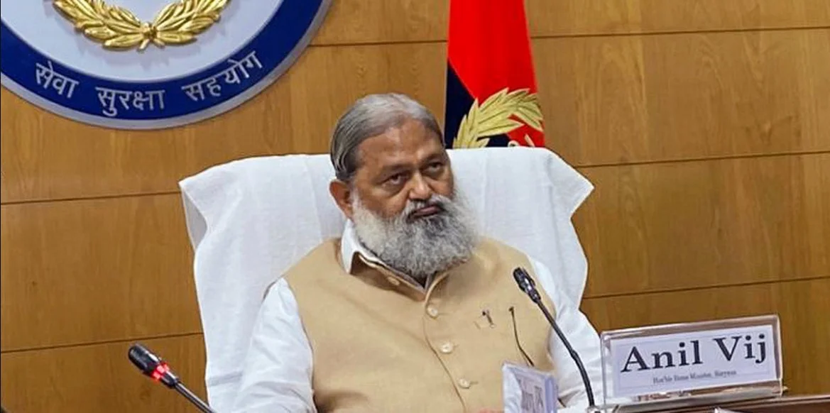 सूत्रों के हवाले से मिली खबर के अनुसार Haryana के गृह मंत्री Anil Vij के मंत्रालयों में हो सकता है बड़ा बदलाव