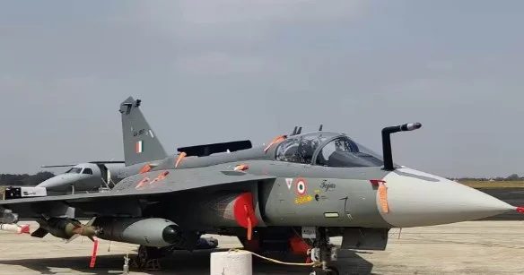 LCA Tejas MK1A: Indian Air Force खरीदने जा रही ये खतरनाक विमान, इसकी ताकत देख दहल जाएंगे Pakistan-China