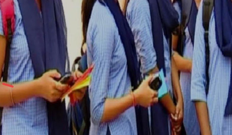 Harayana News: Jind में 50 से अधिक students ने प्राचार्य पर लगाया यौन उत्पीड़न का आरोप